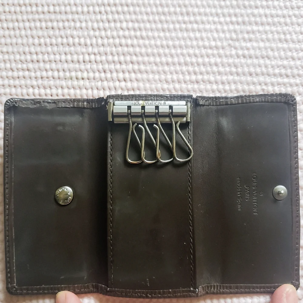 Louis Vuitton Brown Epi Leather Key Holder Case Pouch
